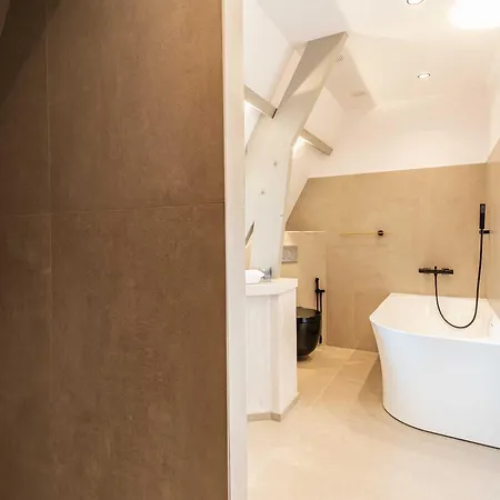 Holiday home Norman House With Pool And Garden Near Hippodrome