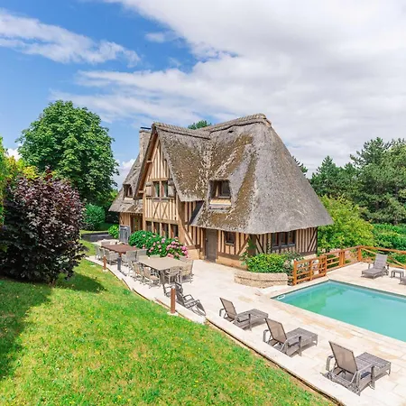 Norman House With Pool And Garden Near Hippodrome Deauville